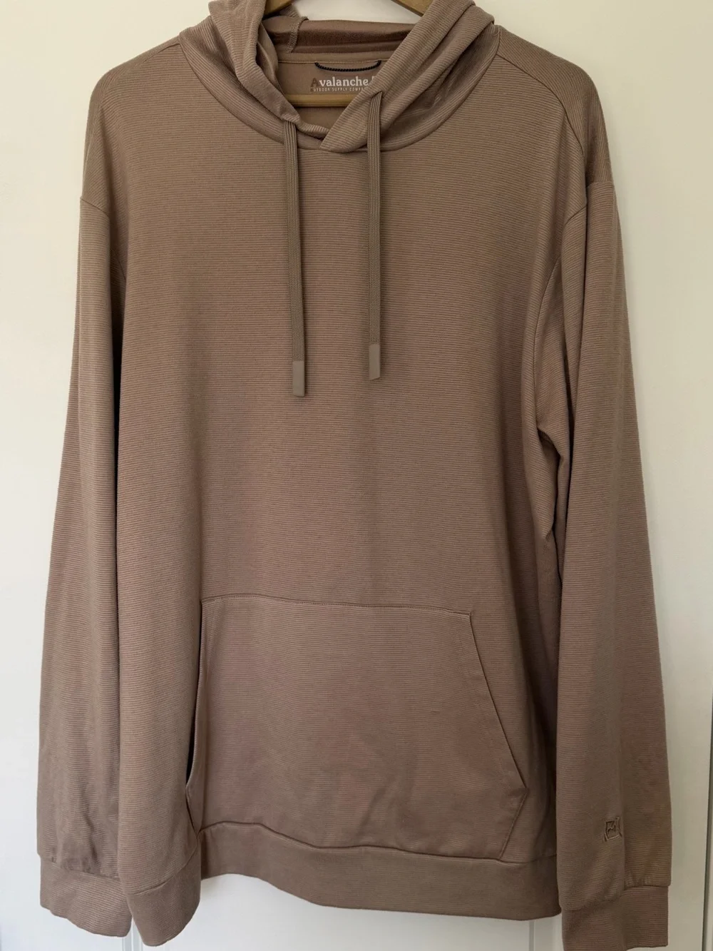 Avalanche Set of 4 Hoodies - Picture 8 of 16